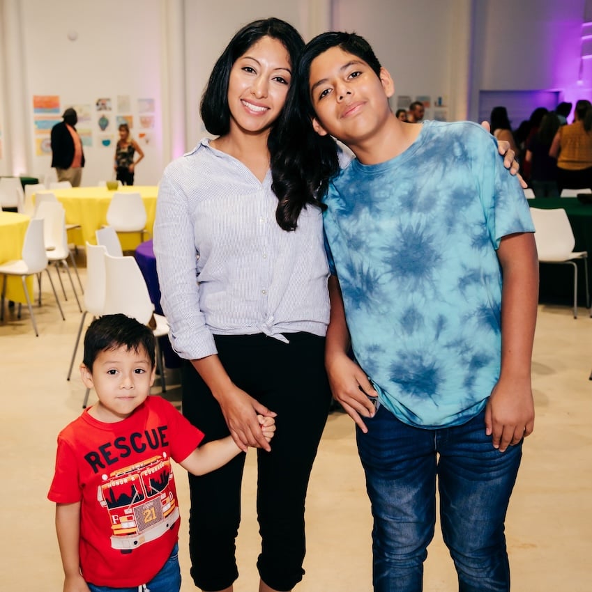 mère-enfants-famille-réunion-communautaire mère-enfants-famille-réunion-communautaire